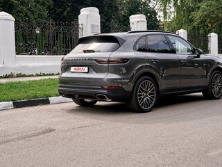 2019 Porsche Cayenne III, серый, 4290000 рублей, вид 5
