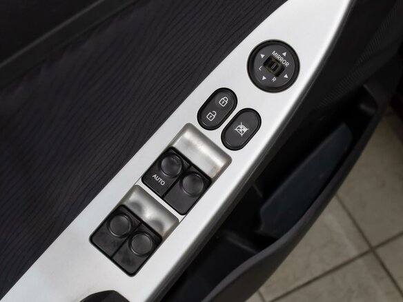 2012 Hyundai Solaris I, фиолетовый - вид 16