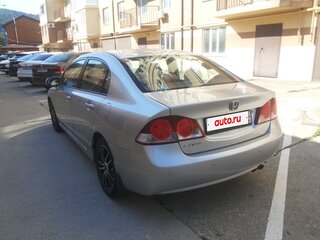 2007 Honda Civic VIII, серебристый, 850000 рублей, вид 3