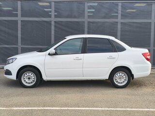 2024 Lada (ВАЗ) Granta I Рестайлинг, белый, 600000 рублей, вид 4