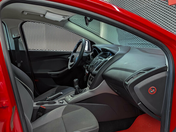 2012 Ford Focus III, красный - вид 25