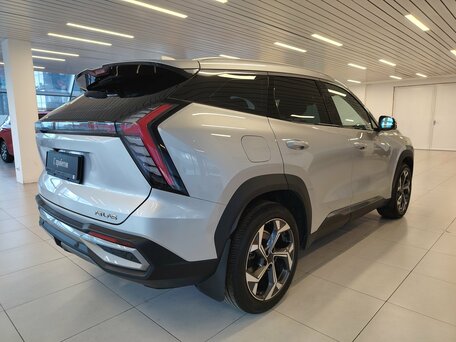 2023 Geely Atlas II, серый, 2547000 рублей, вид 2