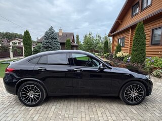 2019 Mercedes-Benz GLC Coupe 300 d I (C253) Рестайлинг, чёрный, 5150000 рублей, вид 5