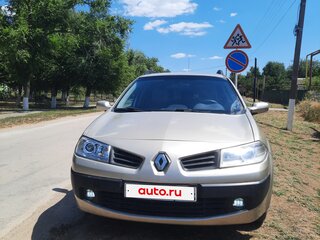 2007 Renault Megane II Рестайлинг, бежевый, 650000 рублей, вид 2