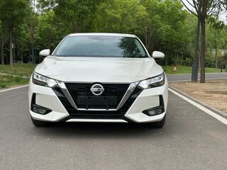 2022 Nissan Sylphy IV (B18), белый, 1590000 рублей, вид 2