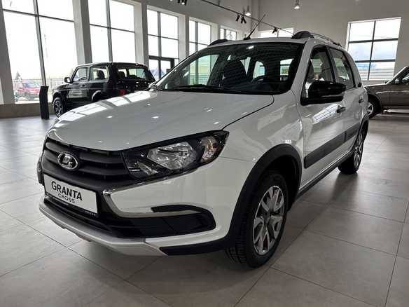 2026 Lada (ВАЗ) Granta Cross I Рестайлинг, белый - вид 2