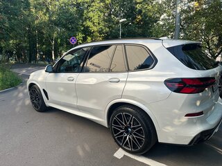 2023 BMW X5 Long 40Li IV (G05/G18) Рестайлинг, белый, 8400000 рублей, вид 3