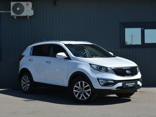 2015 Kia Sportage III Рестайлинг, белый, 1399888 рублей, вид 4