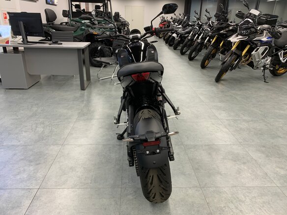 2025 Triumph Trident 660, чёрный, 1140000 рублей - вид 6