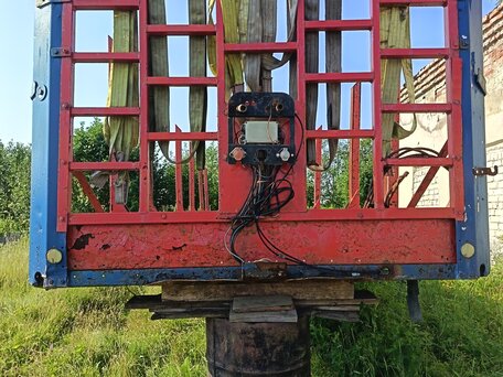 2002 Fruehauf Полуприцеп-бортовой, синий, 330000 рублей, вид 4