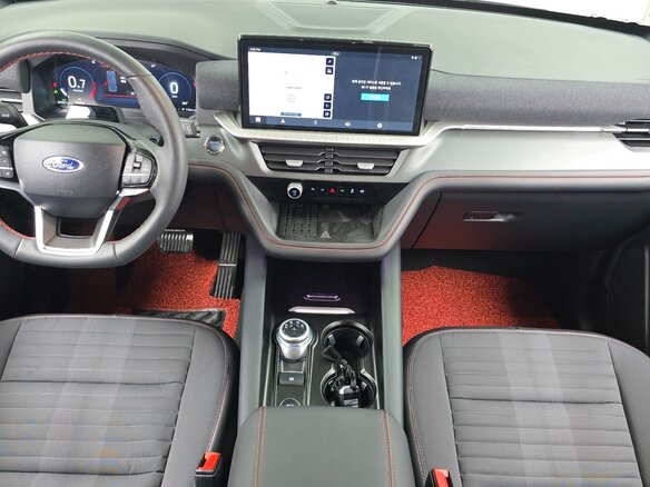 2025 Ford Explorer VI Рестайлинг, белый, 7520000 рублей - вид 15