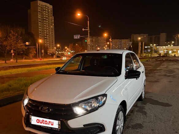 2018 Lada (ВАЗ) Granta I Рестайлинг, белый, 600000 рублей