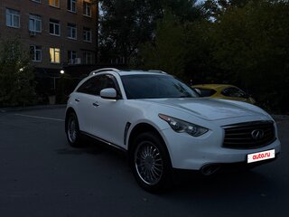2011 Infiniti FX35 II (S51), белый, 1600000 рублей, вид 2