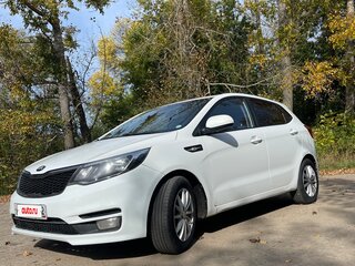 2015 Kia Rio III Рестайлинг, белый, 749000 рублей, вид 2