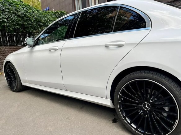 2017 Mercedes-Benz E-Класс 200 V (W213, S213, C238), белый - вид 3