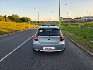 2005 BMW 1 серии 118i I (E81/E82/E87/E88), серебристый, 600000 рублей, вид 5
