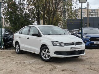 2010 Volkswagen Polo V, белый, 509000 рублей, вид 3