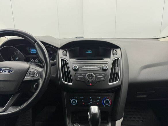 2017 Ford Focus III Рестайлинг, серый, 1160000 рублей - вид 11