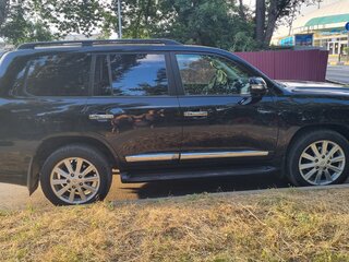 2012 Toyota Land Cruiser 200 Series Рестайлинг 1, чёрный, 4300000 рублей, вид 3