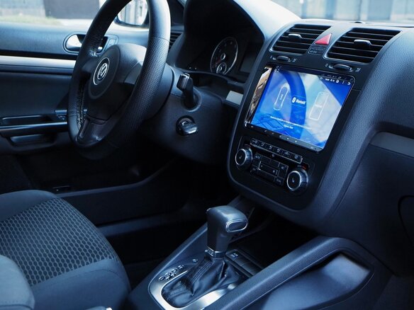 2010 Volkswagen Jetta V, серебристый, 685000 рублей - вид 11