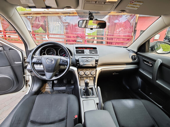 2012 Mazda 6 II (GH) Рестайлинг, белый, 870000 рублей - вид 9