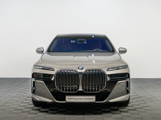 2025 BMW 7 серии 740d xDrive VII (G70), серый, 13990000 рублей, вид 5