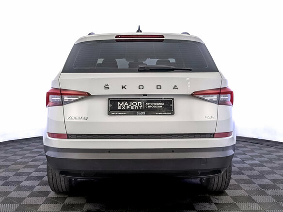 2021 Skoda Kodiaq I, белый, 2590000 рублей - вид 5