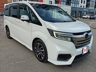 2021 Honda Stepwgn V Рестайлинг, белый, 2750000 рублей, вид 1