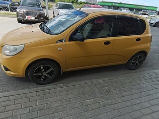2008 Chevrolet Aveo I Рестайлинг, жёлтый, 315000 рублей, вид 3