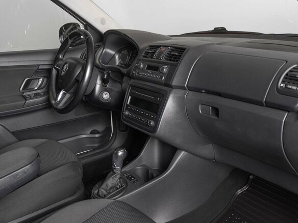 2014 Skoda Fabia II Рестайлинг, белый, 745954 рублей - вид 6
