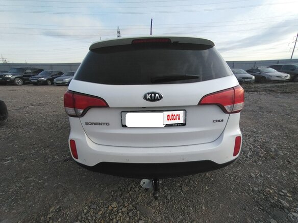 2014 Kia Sorento II Рестайлинг, белый, 1116000 рублей - вид 3