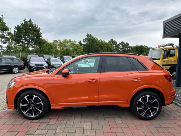 2022 Audi Q3 35 TFSI II (F3), оранжевый, 2790000 рублей - вид 8