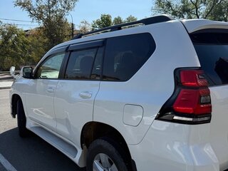 2017 Toyota Land Cruiser Prado 150 Series Рестайлинг 2, белый, 4000000 рублей, вид 4