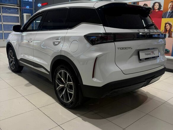 2026 Chery Tiggo 7L I, белый, 2940000 рублей - вид 5