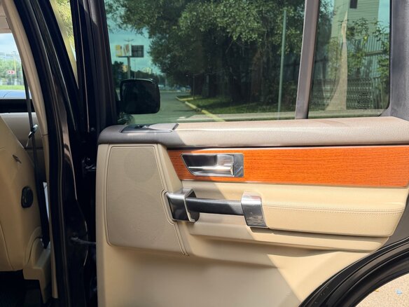 2010 Land Rover Discovery IV, чёрный - вид 28