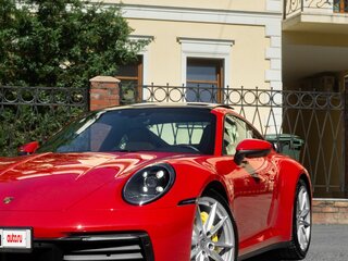 2020 Porsche 911 Carrera 4 VIII (992), красный, 12600000 рублей, вид 4