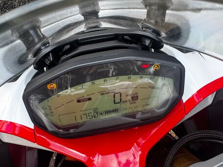 2019 Ducati Supersport, красный, 1050000 рублей, вид 5
