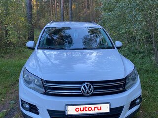2013 Volkswagen Tiguan I Рестайлинг, белый, 1370000 рублей, вид 1