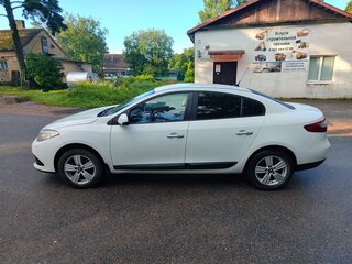 2013 Renault Fluence I Рестайлинг, белый, 518000 рублей, вид 4