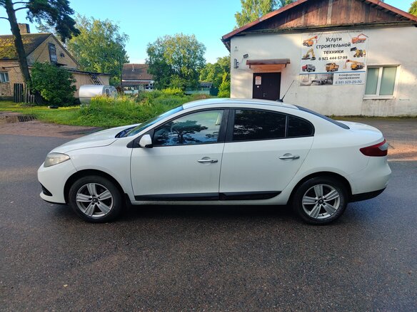2013 Renault Fluence I Рестайлинг, белый, 518000 рублей - вид 3