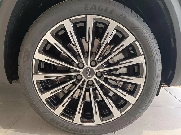 2026 Geely Monjaro I, зелёный - вид 4