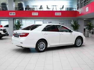 2014 Toyota Camry VII (XV50), белый, 1420000 рублей, вид 2
