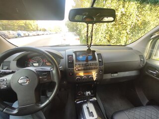 2008 Nissan Pathfinder III, чёрный, 999999 рублей, вид 4