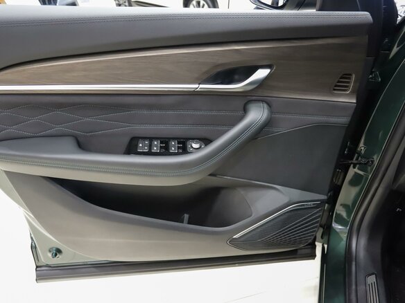 2026 Geely Monjaro I Рестайлинг, зелёный - вид 10