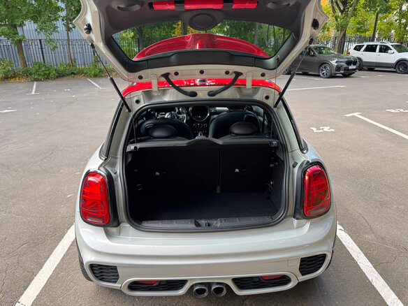 2019 Mini Hatch JCW III (F55/F56) Рестайлинг, серебристый, 3520000 рублей - вид 26