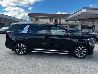 2023 Kia Carnival IV, чёрный, 5300000 рублей, вид 4