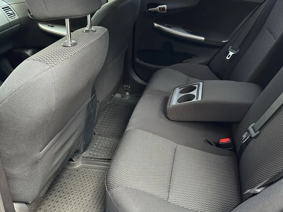 2011 Toyota Corolla X (E140, E150) Рестайлинг, пурпурный, 1300000 рублей - вид 14