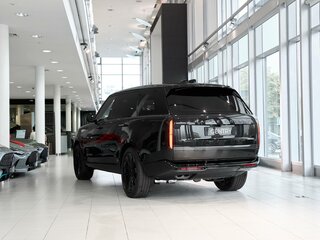 2026 Land Rover Range Rover P530 MHEV Long V, чёрный, 27000000 рублей, вид 5