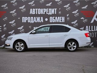 2018 Skoda Octavia III (A7) Рестайлинг, белый, 999000 рублей, вид 4