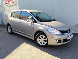 2012 Nissan Tiida I Рестайлинг, коричневый, 899000 рублей, вид 1